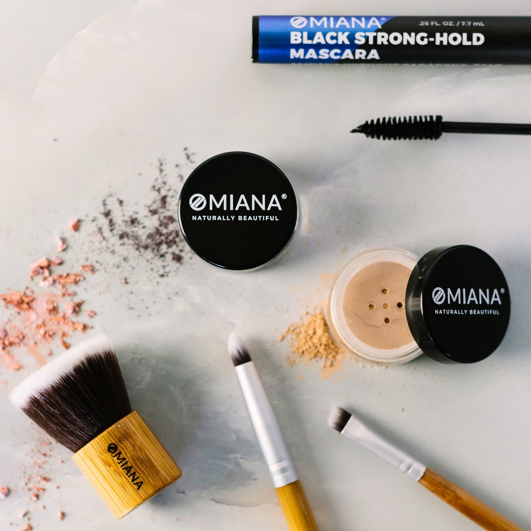 Makeup brushes for loose powder eyeshadow