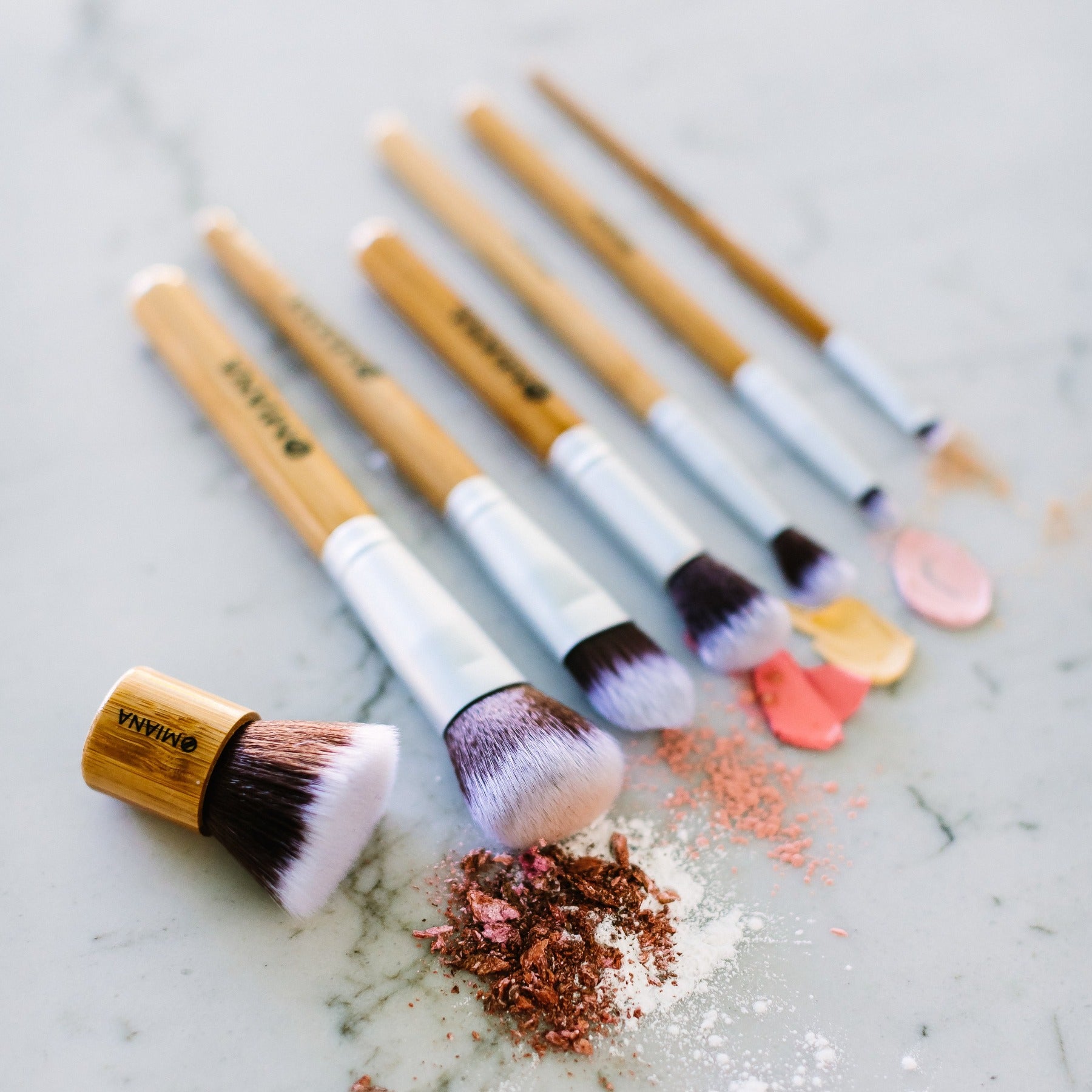 Synthetic Makeup Brushes for Clean Natural Makeup