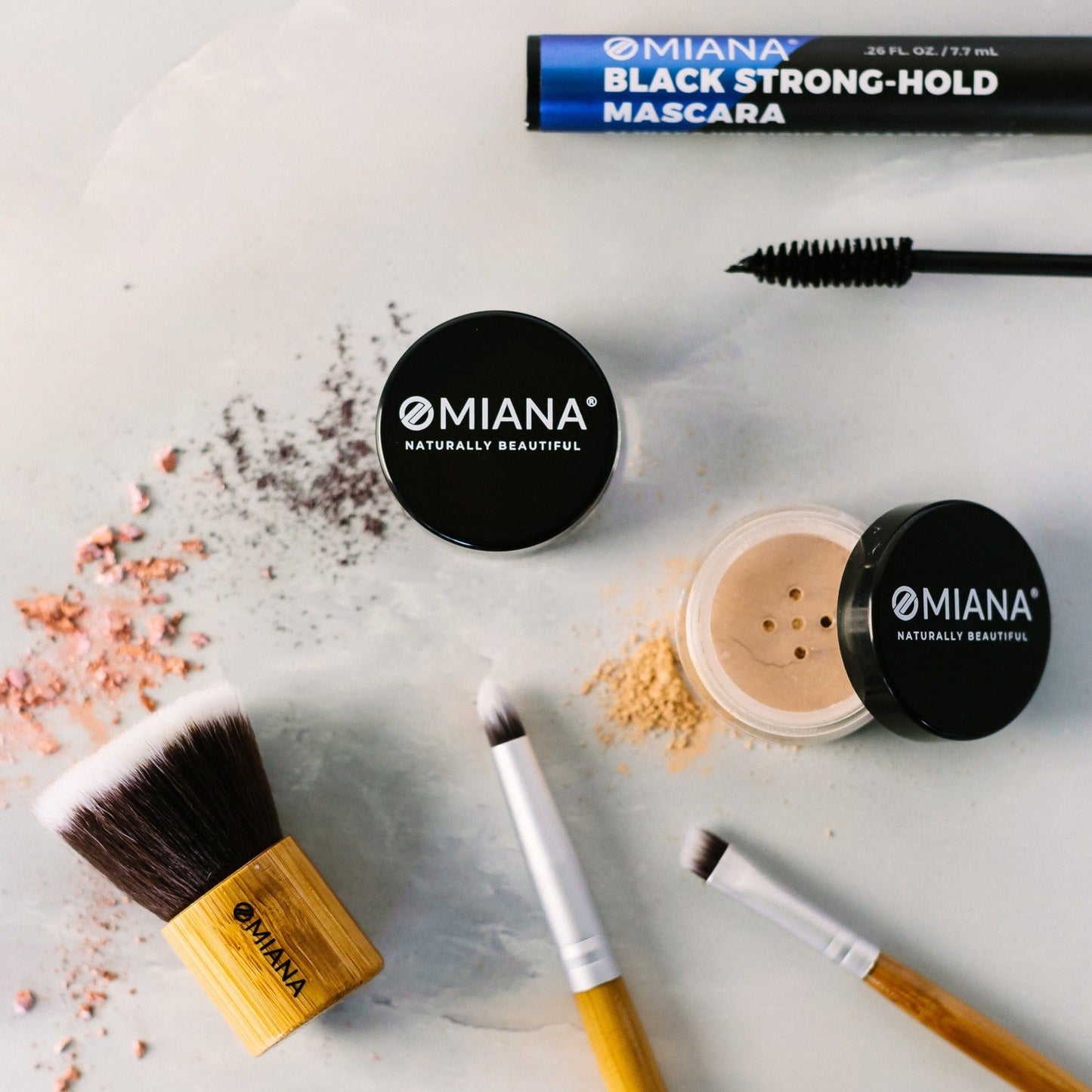 Omiana Beauty Brushes Vegan Angled Eyeliner & Brow Brush